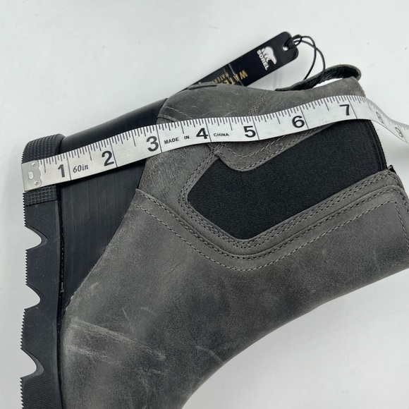 Sorel Gray Distressed Joan Of Arctic Wedge III Chelsea Boots Size 7 - Picture 10 of 11
